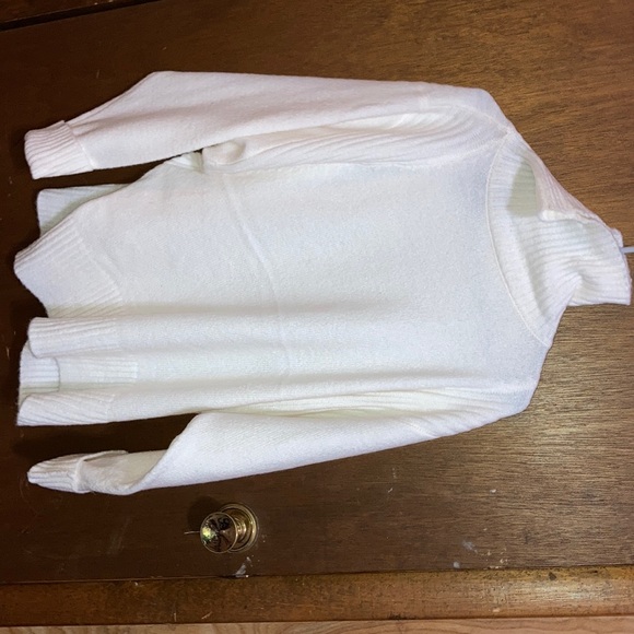 Fashion nova turtle neck sweater - Picture 4 of 7